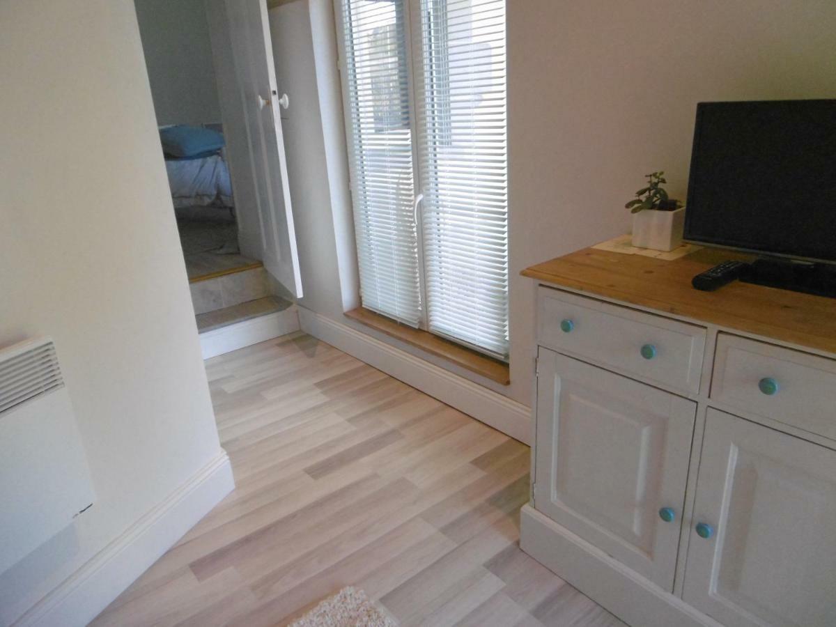 Le Chat Qui Peche B&B Chateauneuf-la-Foret Ngoại thất bức ảnh
