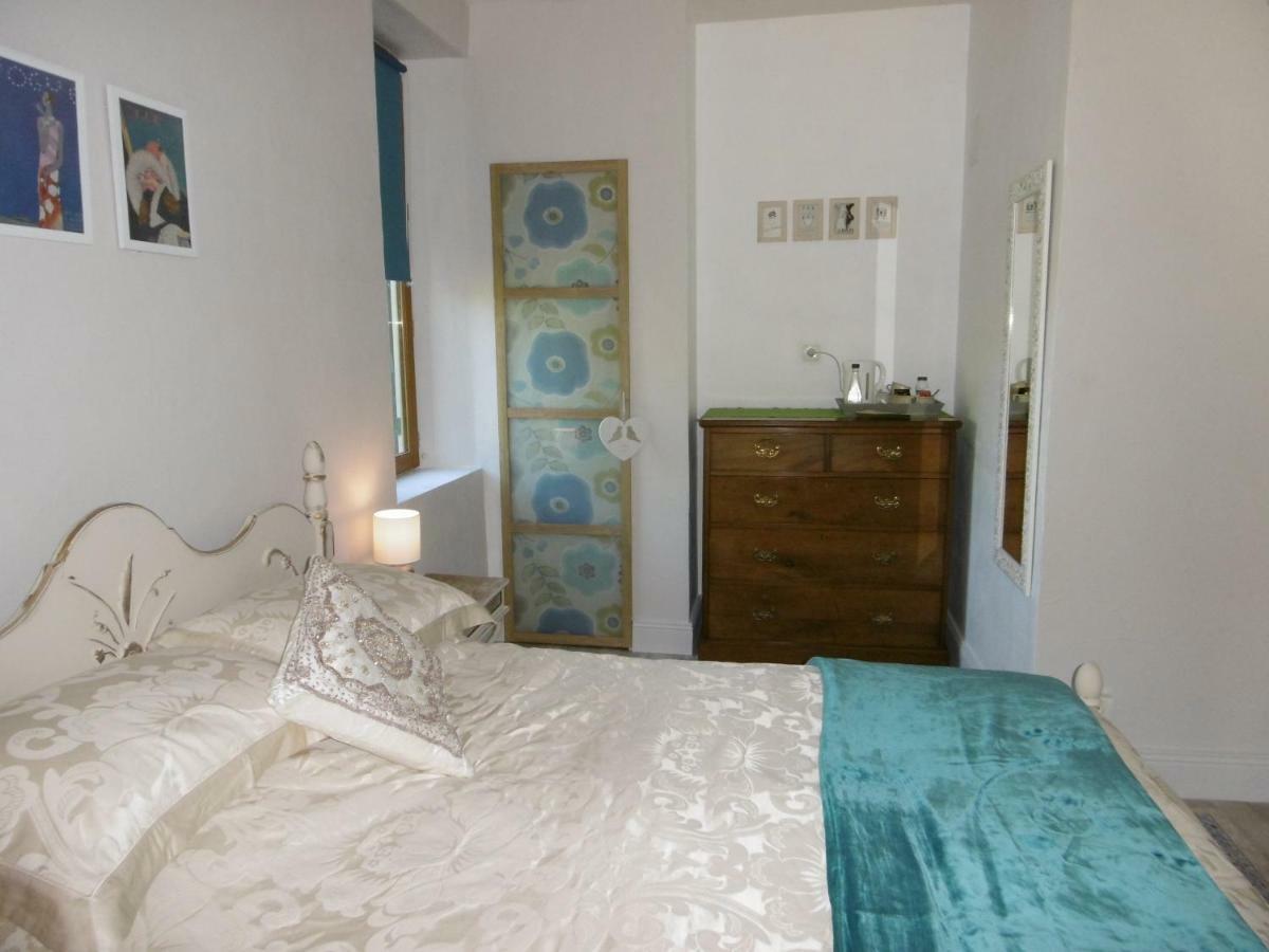 Le Chat Qui Peche B&B Chateauneuf-la-Foret Ngoại thất bức ảnh